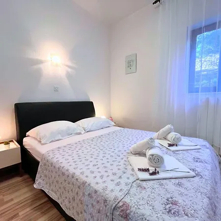 Apartment App St Marin View
