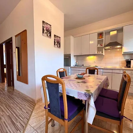 App St Marin View Apartment